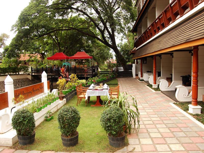 Hotel Amazing Nyaung Shwe Eksteriør bilde
