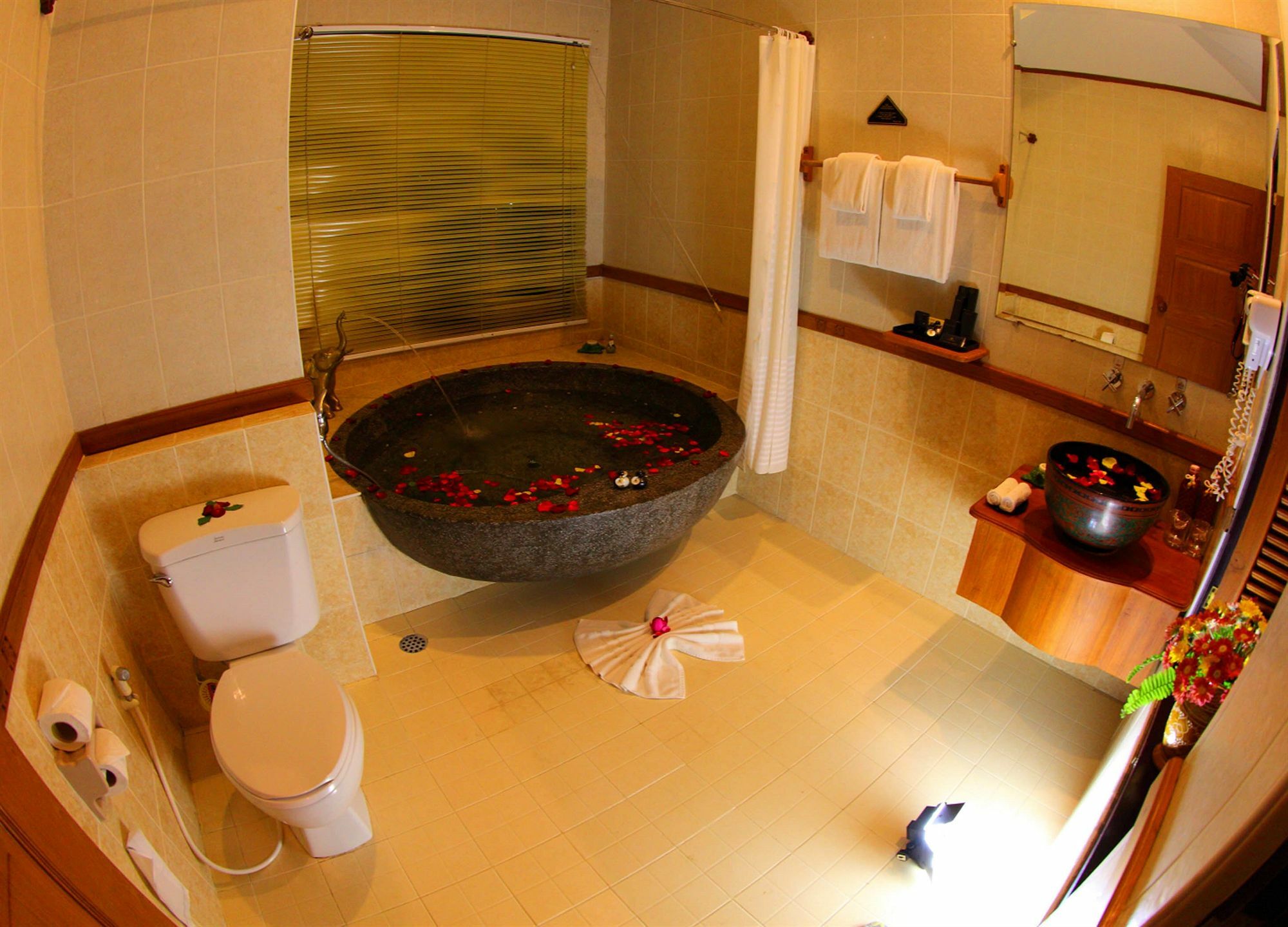 Hotel Amazing Nyaung Shwe Eksteriør bilde